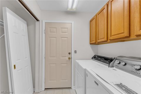 Tiny photo for 467 Canterbury Lane, Northfield, OH 44067 (MLS # 5226942)