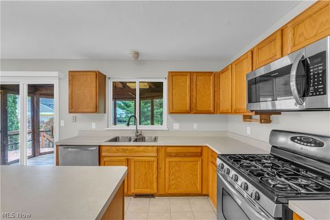 Tiny photo for 467 Canterbury Lane, Northfield, OH 44067 (MLS # 5226942)