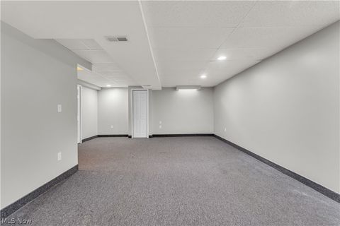 Tiny photo for 467 Canterbury Lane, Northfield, OH 44067 (MLS # 5226942)