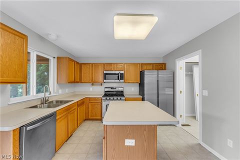 Tiny photo for 467 Canterbury Lane, Northfield, OH 44067 (MLS # 5226942)