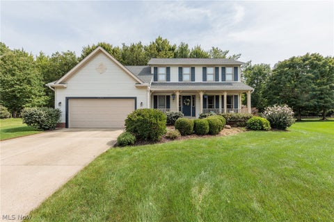 Homes For Sale - 10305 Dayflower Drive<br/> Twinsburg, OH 44087