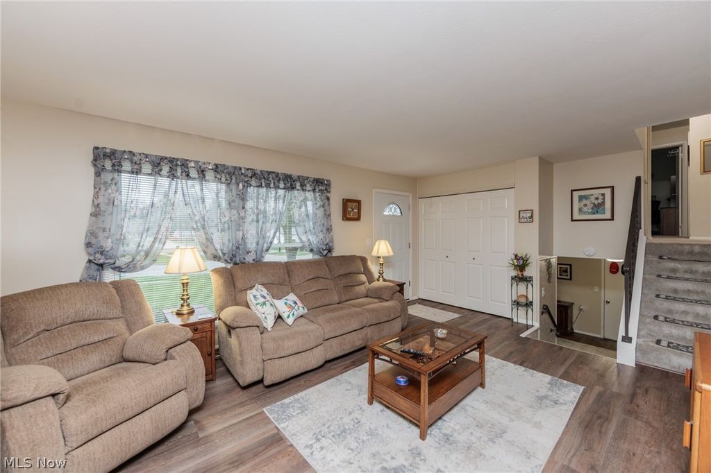 Photo of 534 Tammery Drive, Tallmadge, OH 44278 (MLS # 5192173)