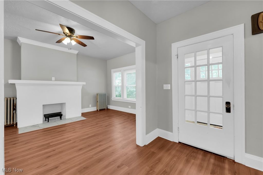 Photo of 1901 Parkway Drive, Cleveland Heights, OH 44118 (MLS # 5180242)