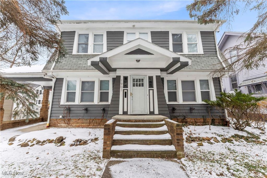 Photo of 1901 Parkway Drive, Cleveland Heights, OH 44118 (MLS # 5180242)