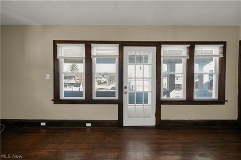 Tiny photo for 3416 W 117th Street #3418/UP, Cleveland, OH 44111 (MLS # 5190586)