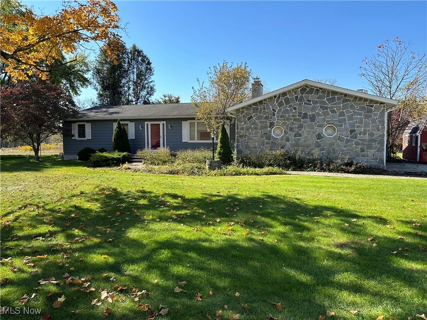 ABSOLUTELY WONDERFULLY MAINTAINED PROPERTY BY THE LAST TWO OWNERS (LOTS OF DOCUMENTATION) MASSIVE BEDROOM WITH WALK IN CLOSET, PATIO DOORS, NEW WALK IN SHOWER HEATED BATHROOM FLOORS. TWO GAS FIREPLACES THAT WERE WOOD AND COULD BE AGAIN. ADJACENT TO CREEK, CENTRALLY LOCATED BETWEEN CLEVELAND AND COLUMBUS US RT 30 AND I-71 MINUTES AWAY.