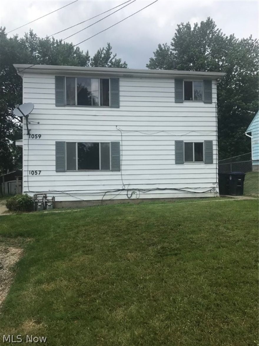 Semi updated 3 bedroom apartment located on a dead end street in Kenmore. House has newer flooring (less than year old), painted less than year ago, updated bathroom, kitchen equipped with refrigerator and stove, washer dryer hookup in unit, three bedrooms with large closets. Two entry ways into the apartment. This is a bottom unit of a duplex. Owner pays water, sewer, and trash, and maintains yard. The resident will be responsible for gas and electric. $35 application fee required for all adults.