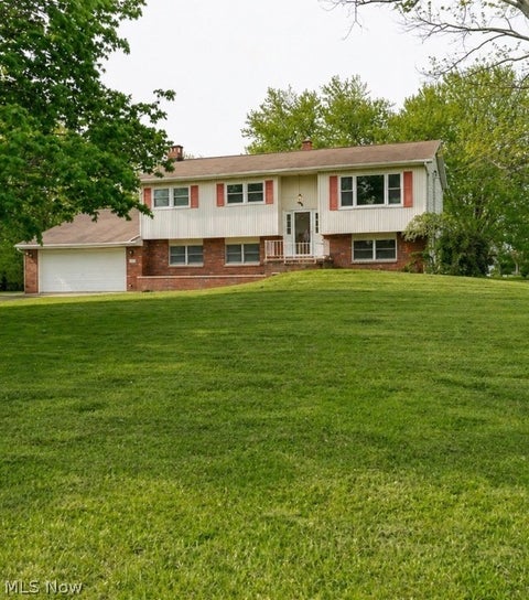 Homes For Sale - 333 Kathleen Drive<br/> Ashtabula County, Jefferson, OH 44047