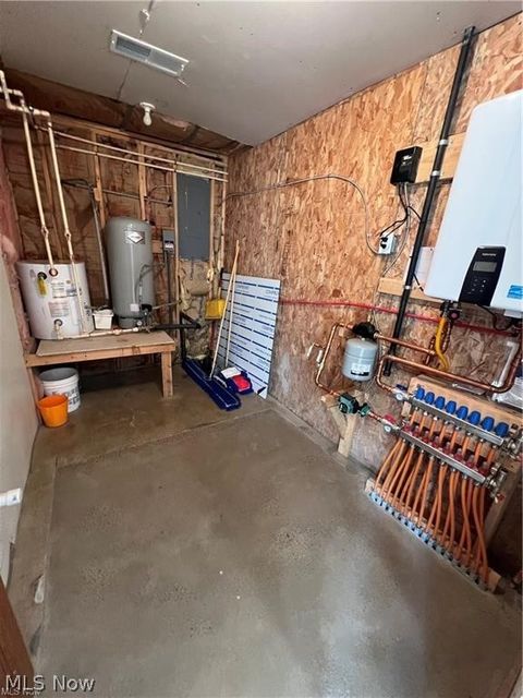 Tiny photo for 3019 Parkman Road NW, Southington, OH 44470 (MLS # 5203352)