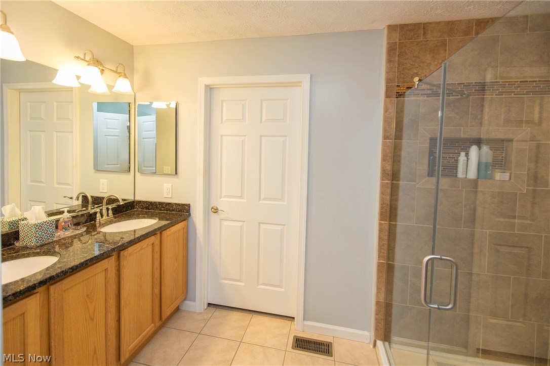 Meadow Lakes 07 - Residential