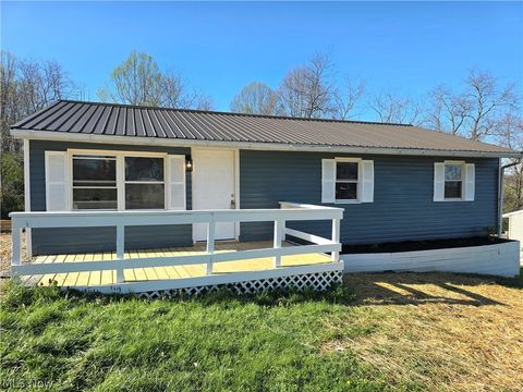 Homes For Sale - 106 Jennifer Drive<br/> Guernsey County, Byesville, OH 43723