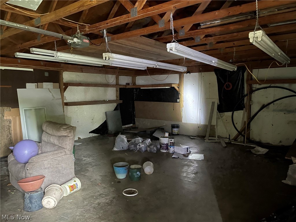 Connecticut Western Reserve - Residential