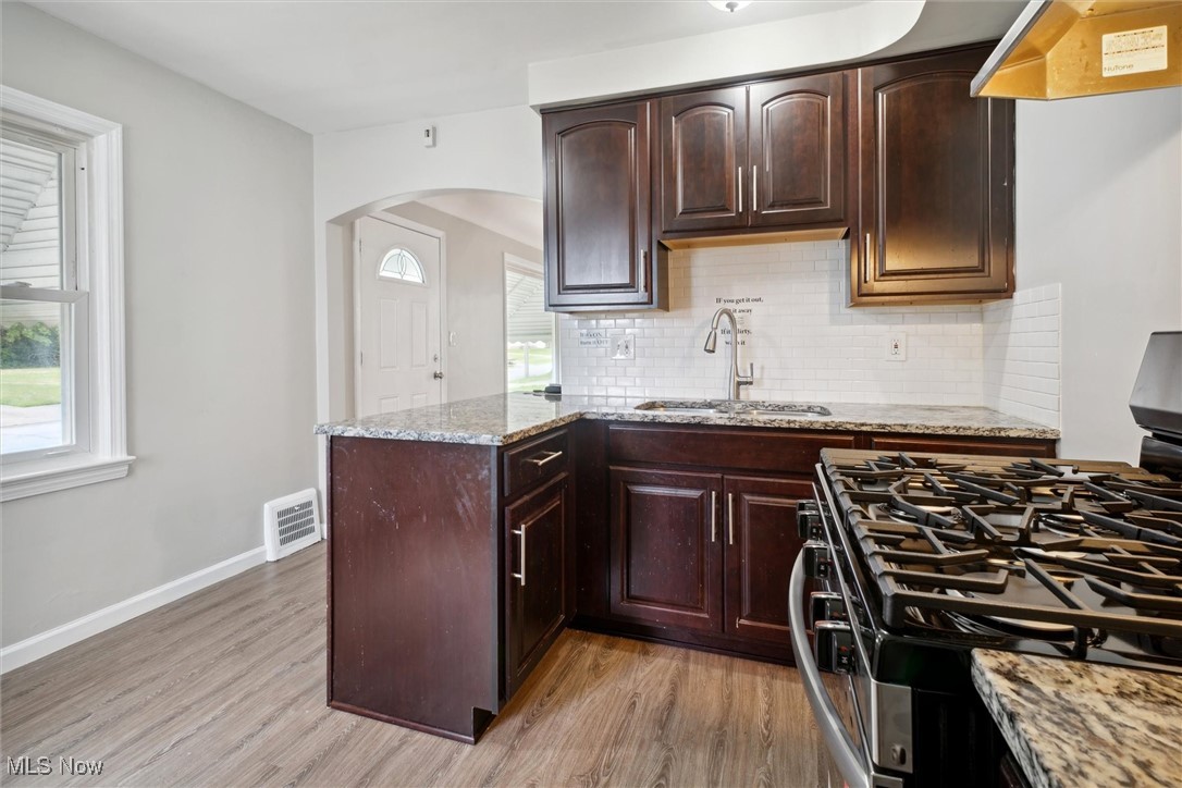 M J Mixs - Residential Lease