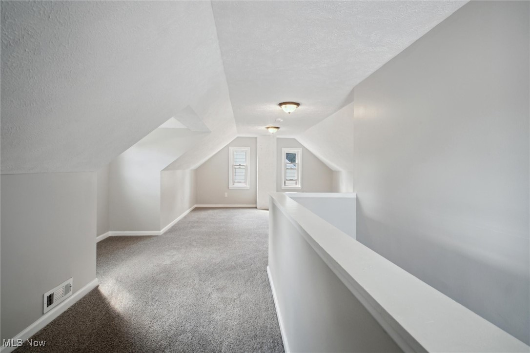 M J Mixs - Residential Lease