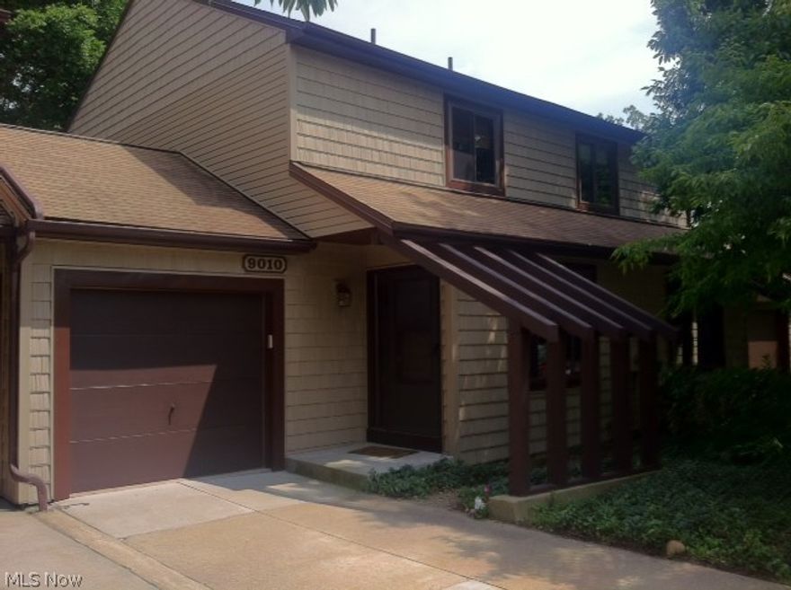 Charming 2 bedroom, one and a half bathroom town home with a full finished basement for sale! This home boasts modern updates and carefree living. Remodeled kitchen and baths, neutral paint throughout. Walk in closet! Fantastic deck off the kitchen, perfect for entertaining. Conveniently located in a desirable community in Streetsboro, just down the road from shopping, entertainment and highway/turnpike access. This one cant be beat!  HOA installing brand new siding throughout the community!