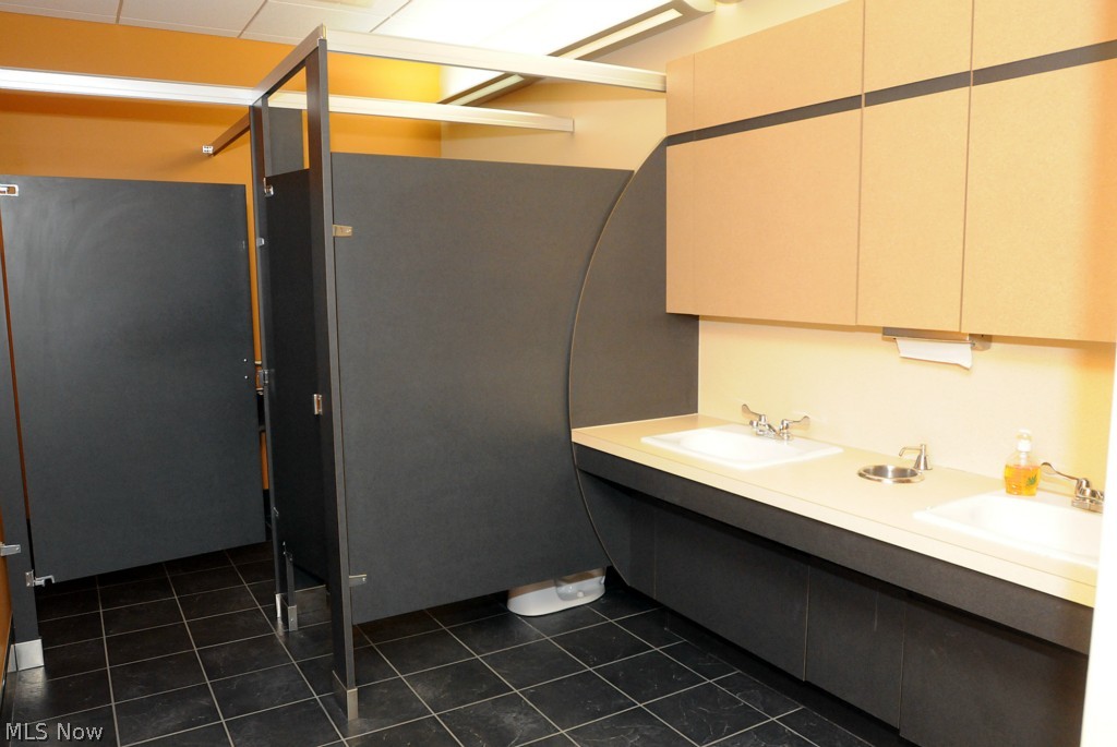 Cambridge - Commercial Lease