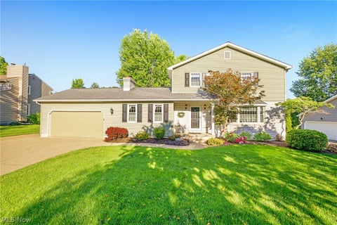 Homes For Sale - 1112 Ledgebrook Drive<br/> Summit County, Tallmadge, OH 44278