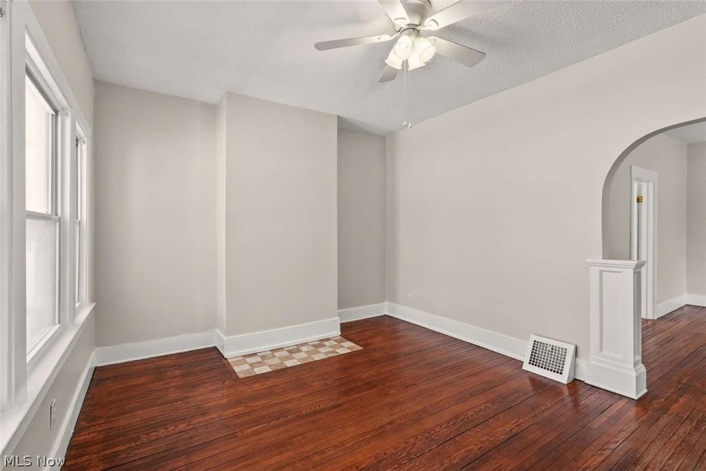 Photo of 1714 Castle Avenue, Cleveland, OH 44113 (MLS # 5199043)