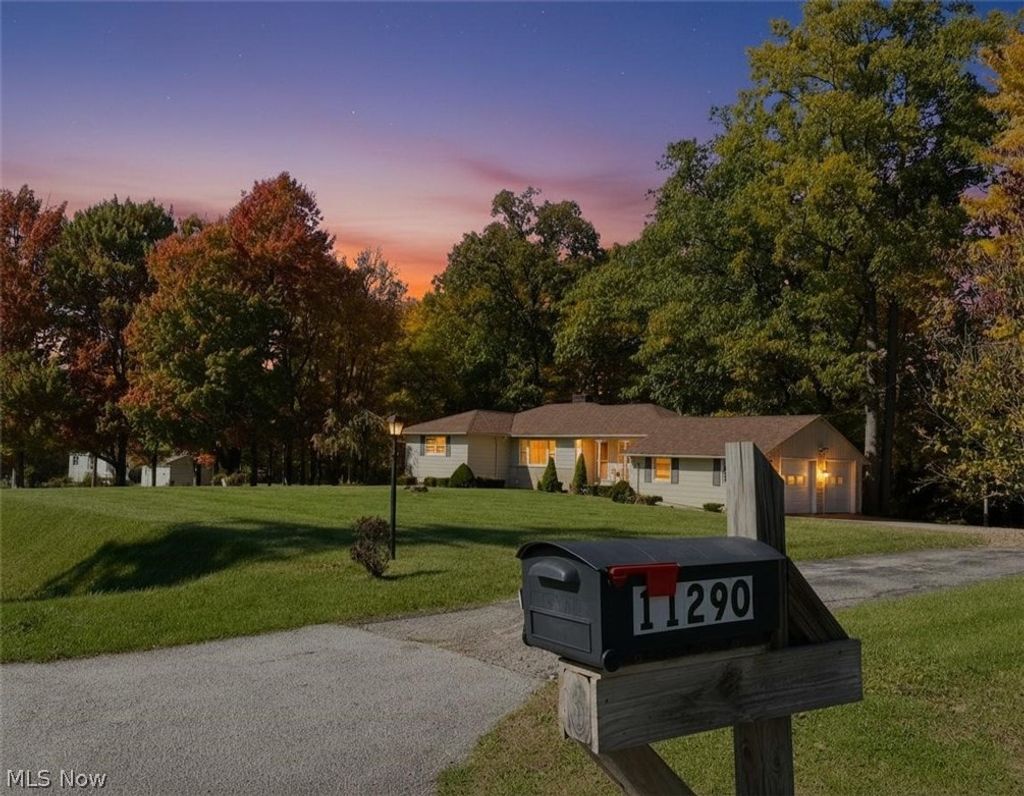 Photo of 11290 Colburn Road, Concord Township, OH 44077 (MLS # 5212165)