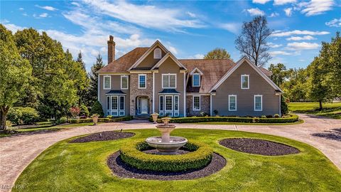 915 Creek View Drive Aurora OH 44202