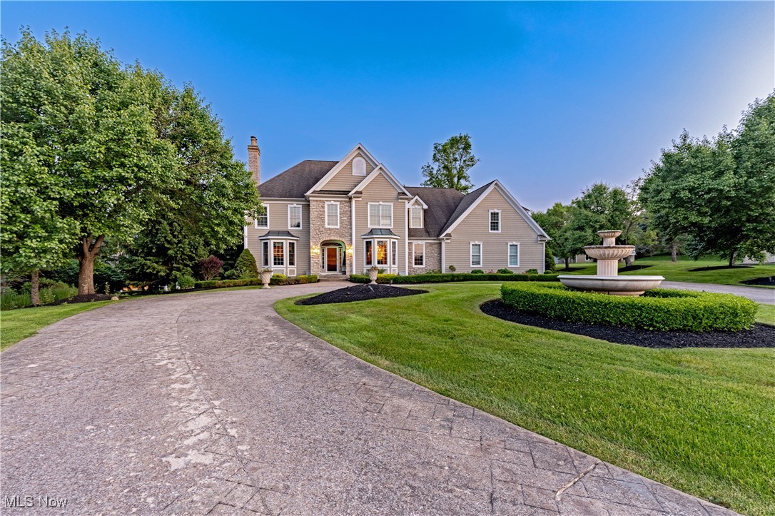 915 Creek View Drive
