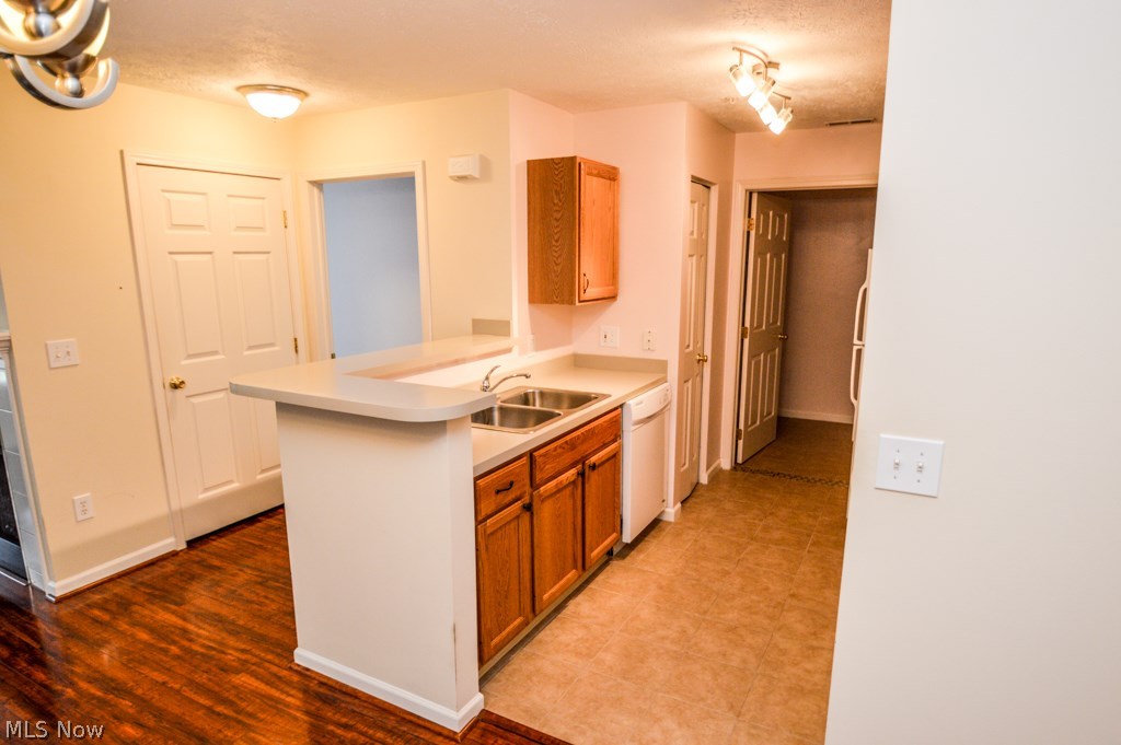 Lenox Crk - Residential