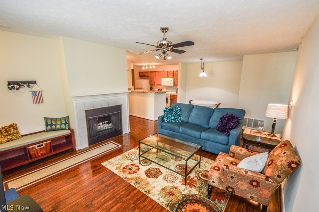 Lenox Crk - Residential