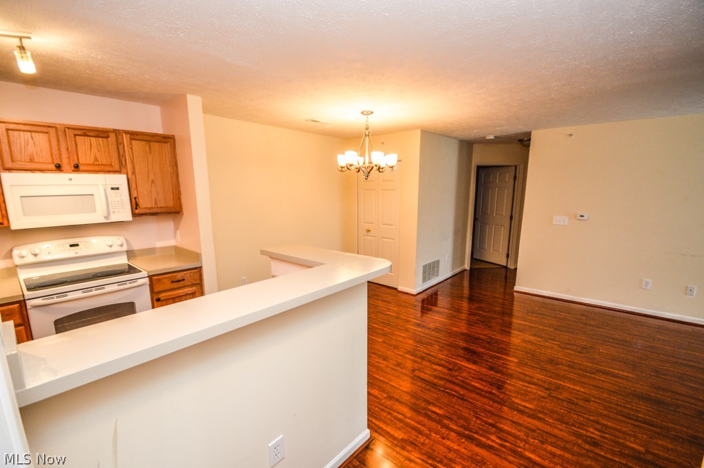 Lenox Crk - Residential