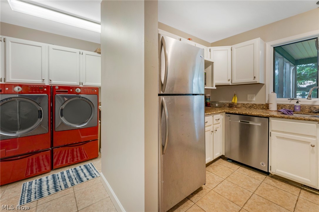 Oakwood Village Condo - Residential