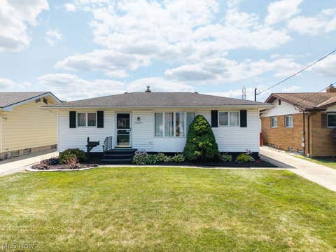 Photo for 15661 Hocking Boulevard