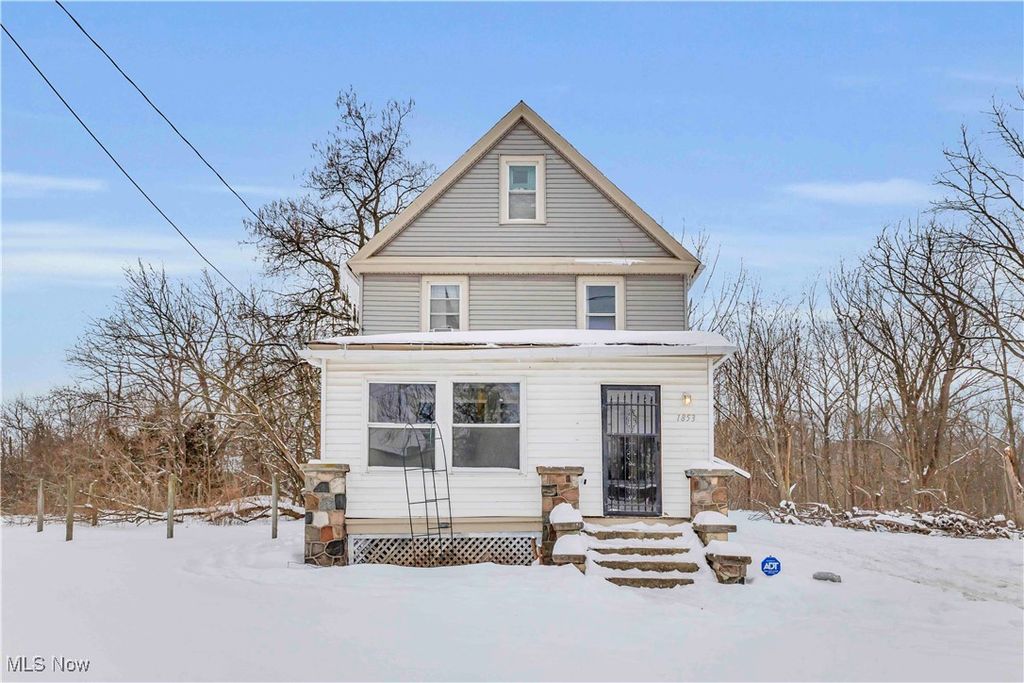 Photo of 1853 West Avenue, Elyria, OH 44035 (MLS # 5184055)