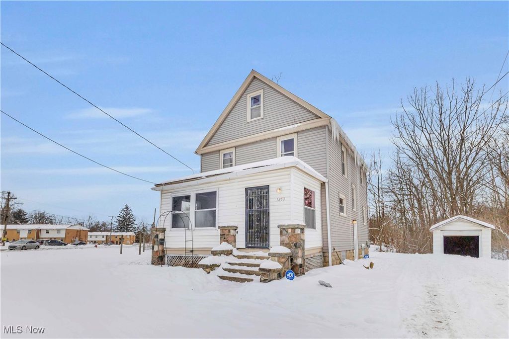 Photo of 1853 West Avenue, Elyria, OH 44035 (MLS # 5184055)