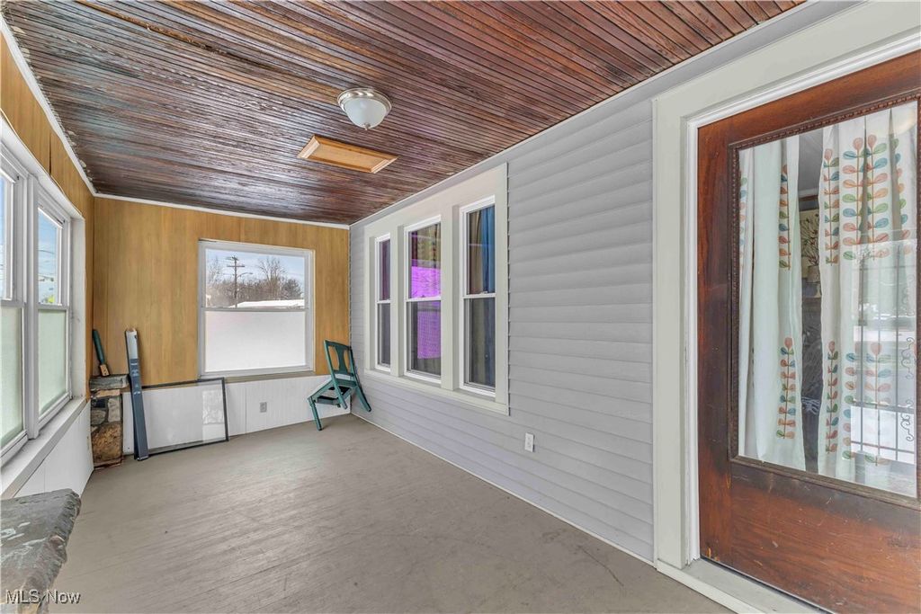 Photo of 1853 West Avenue, Elyria, OH 44035 (MLS # 5184055)