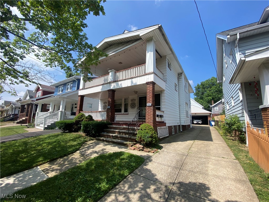 E R Cowins West 95th Street S - Residential Lease