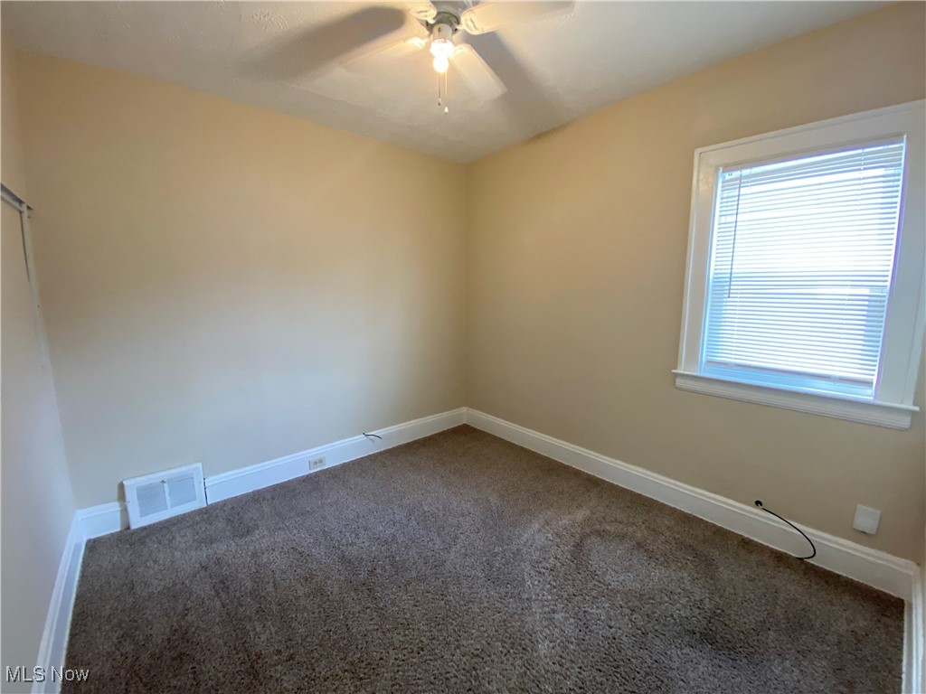 E R Cowins West 95th Street S - Residential Lease