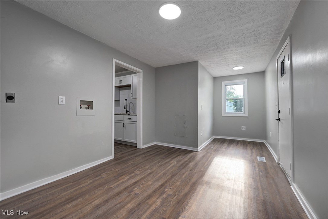 Folletts - Residential