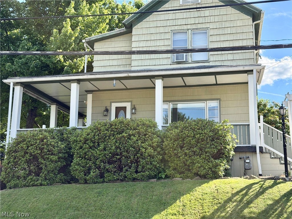 Photo of 1255 Oakwood Avenue, East Liverpool, OH 43920 (MLS # 5215386)
