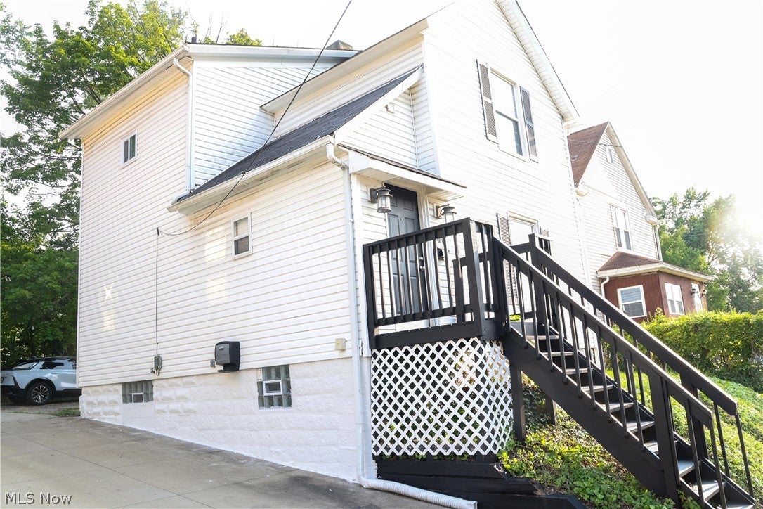 240 E Miller Avenue