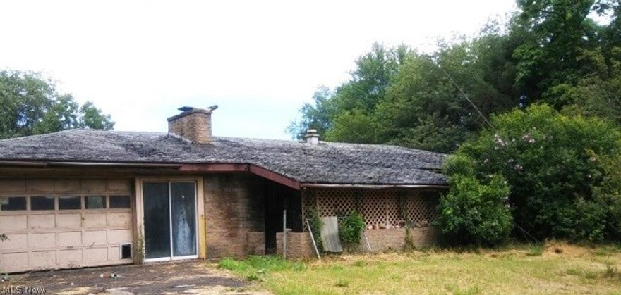 It’s a great opportunity to upgrade this 3-bedroom home! This property was built in 1959 and has approximately 1,344 square feet of a living space that sits on a 3 acre lot. There are upgrades needed, bring your ideas and see how your finishing touch can restore the beauty here