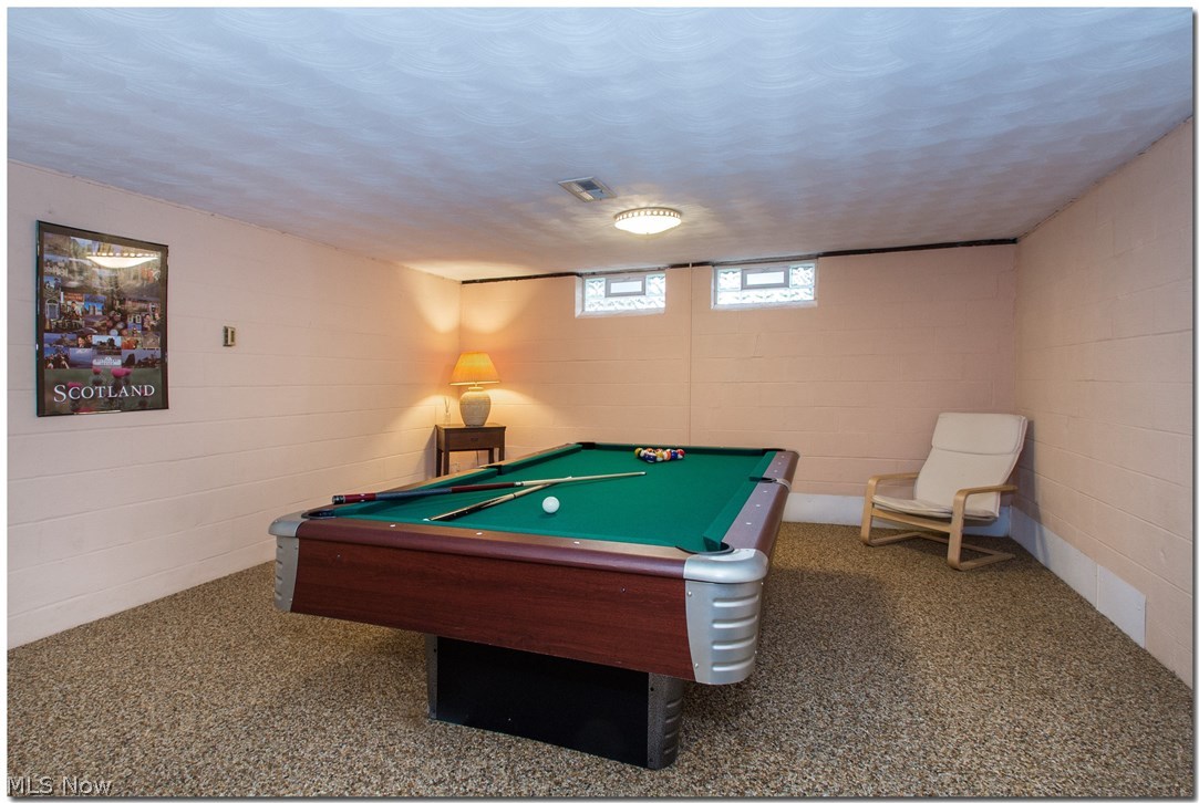 Victor Piccolis Courtland Ova - Residential