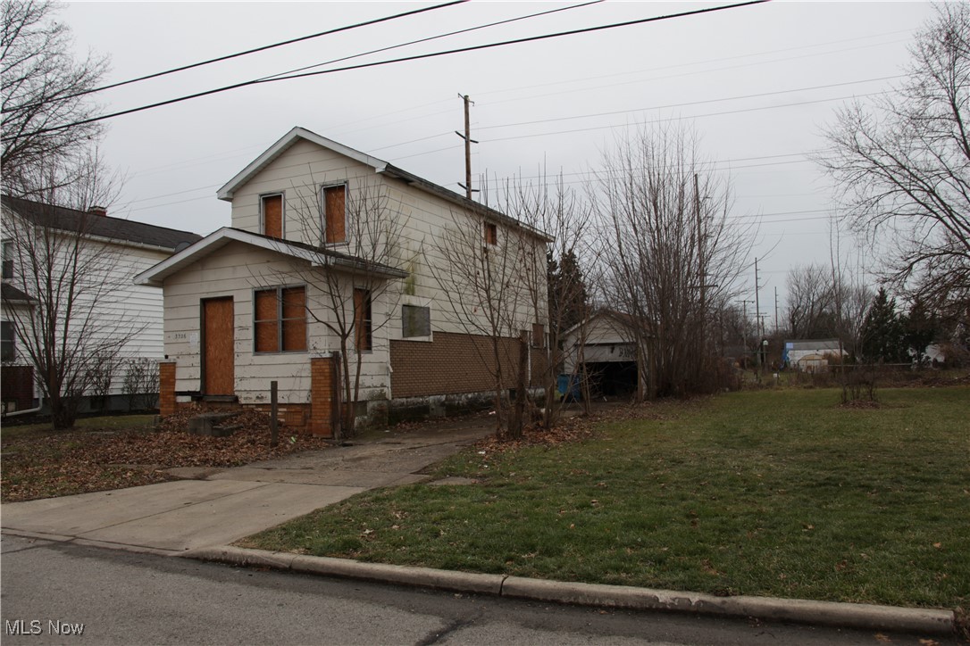 3326 Camden Avenue, Lorain, Ohio image 3