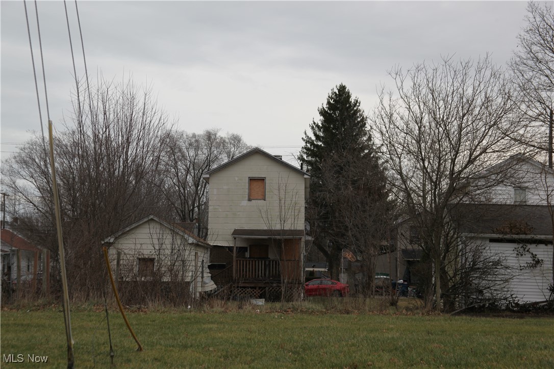 3326 Camden Avenue, Lorain, Ohio image 4