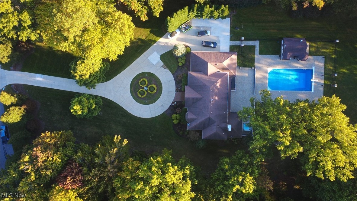 Suffolk County Estates 02 - Residential