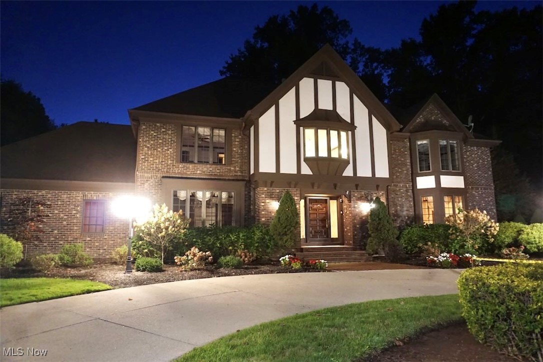 Suffolk County Estates 02 - Residential