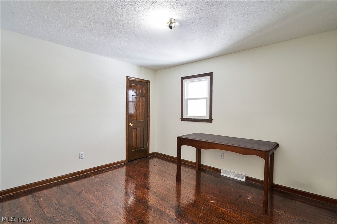 Bradford Village 01 - Residential