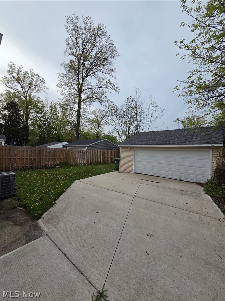 E J Dickeys Third Surv - Residential