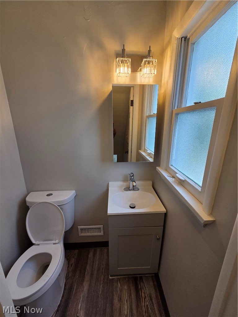 E J Dickeys Third Surv - Residential