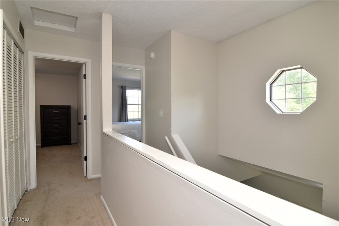 Courtyards Woodbury Condo - Residential