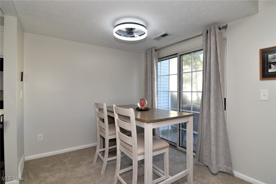 Courtyards Woodbury Condo - Residential