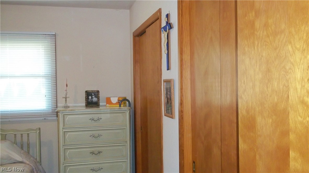 Middleburg Heights 02/R A - Residential